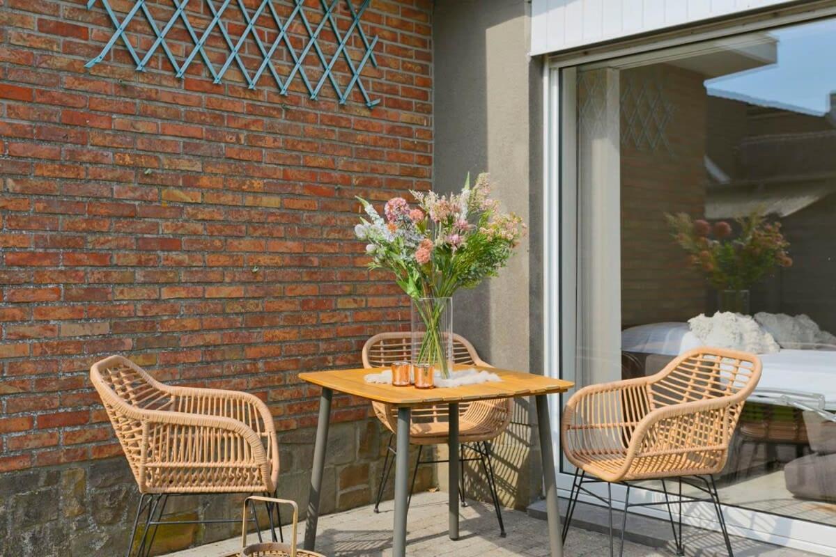 Вилла Huswell - Bungalow With Garden At 5 Minutes From The Beach Де-Хаан Экстерьер фото