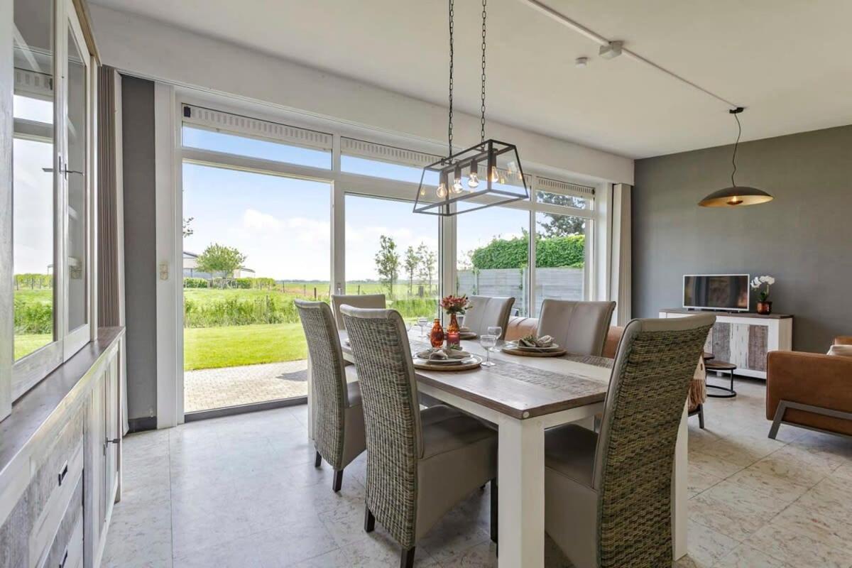 Вилла Huswell - Bungalow With Garden At 5 Minutes From The Beach Де-Хаан Экстерьер фото